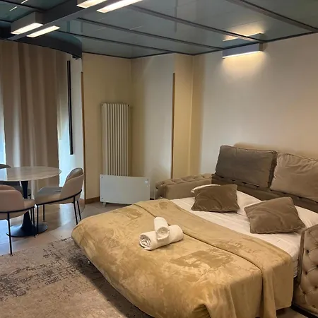 Modern House Loft Apartmán
